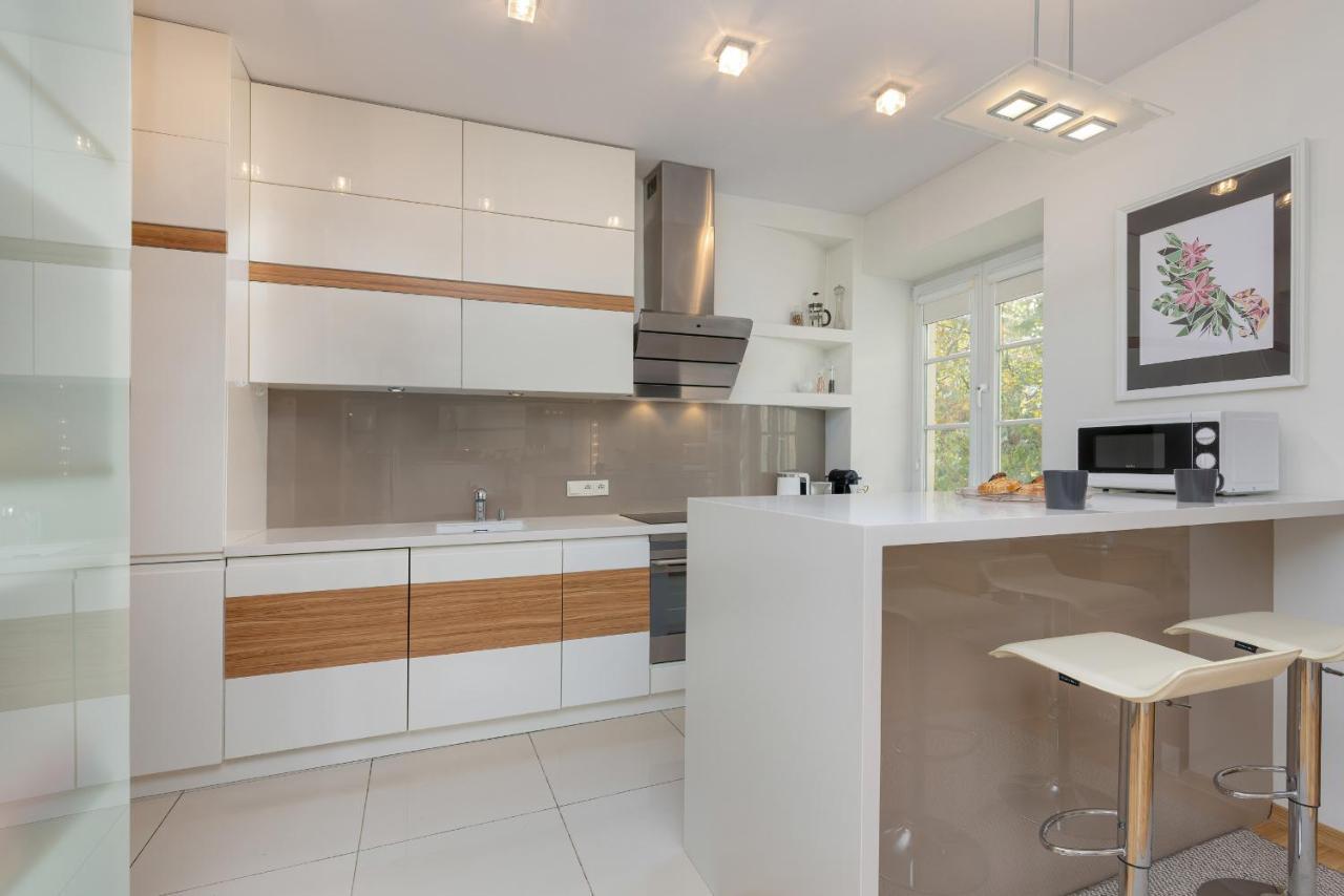 Cosy With Parking In The Centre By Renters *